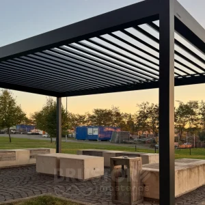 Pergolă bioclimatică cu lamele orientabile BRUSTOR B160 XL